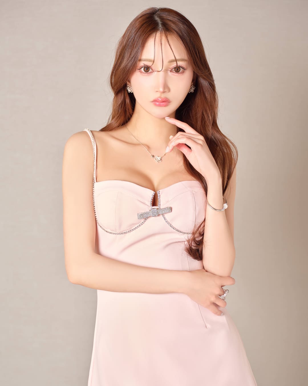 Bijou Glow Mini Dress : Pink